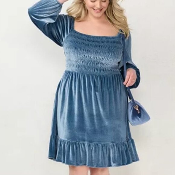 LC Lauren Conrad Blue Smocked Velvet Dress Size XL - Picture 1 of 6